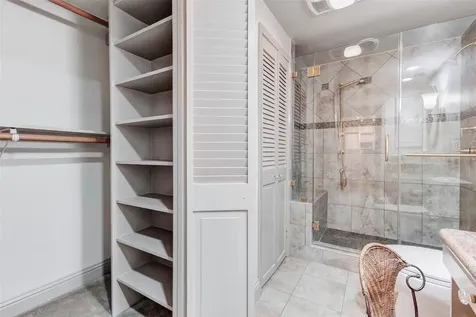 49 Briar Hollow Lane 1801 Houston TX 77027