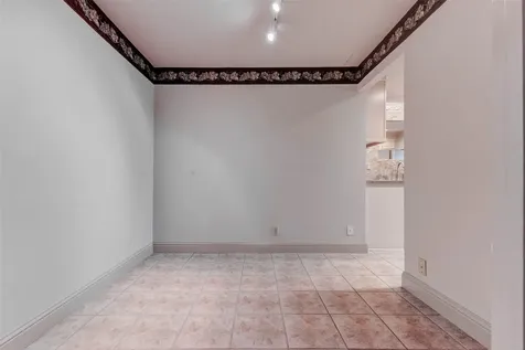 49 Briar Hollow Lane 1801 Houston TX 77027
