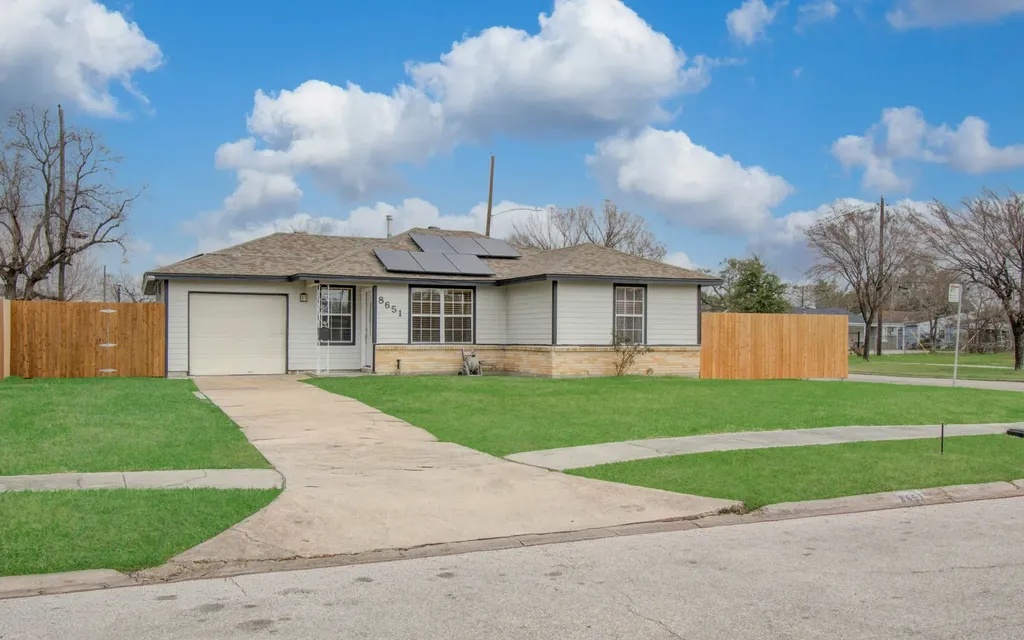 8651 Flossie Mae Street Houston TX 77029