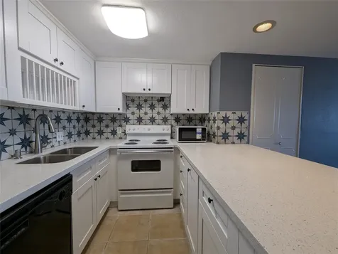 7520 Hornwood Drive 402 Houston TX 77036