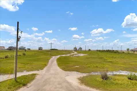 2238 & 2235 Highway 87 Gilchrist TX 77617