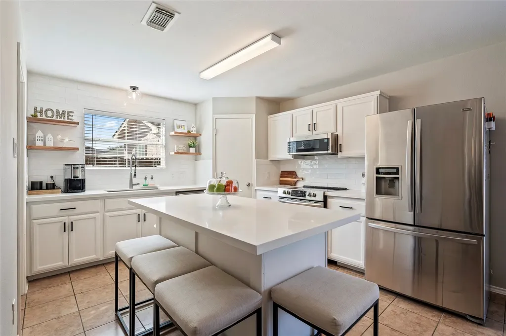 5404 Rio Alamo Street Rosharon TX 77583