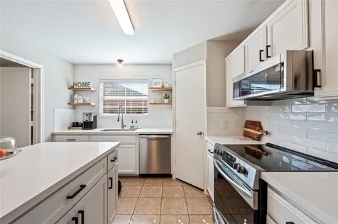 5404 Rio Alamo Street Rosharon TX 77583