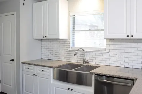 407 Tamarind Street Lake Jackson TX 77566