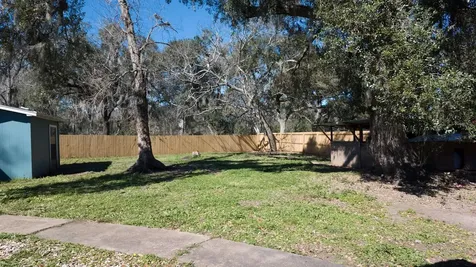 407 Tamarind Street Lake Jackson TX 77566
