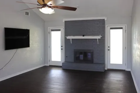 407 Tamarind Street Lake Jackson TX 77566