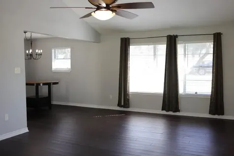 407 Tamarind Street Lake Jackson TX 77566