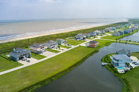 3829 Biscayne Beach Road Crystal Beach TX 77650