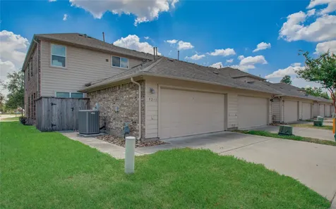 9238 Solvista Pass Lane Houston TX 77070