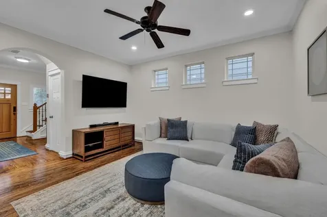 5832 Darling Street 5 Houston TX 77007