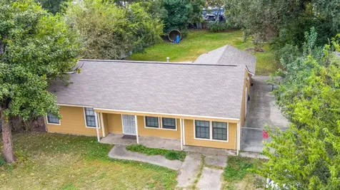130 Airway Drive Houston TX 77037