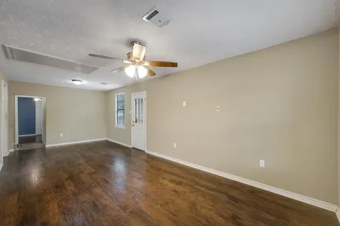 130 Airway Drive Houston TX 77037