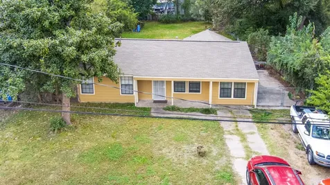 130 Airway Drive Houston TX 77037