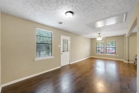 130 Airway Drive Houston TX 77037