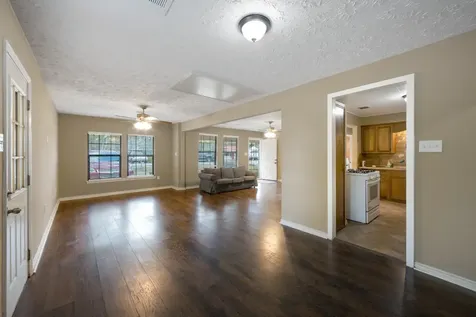 130 Airway Drive Houston TX 77037