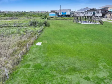 Lot 14 Gulf Road Crystal Beach TX 77650