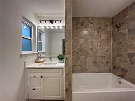 12118 Dorrance Lane Meadows Place TX 77477