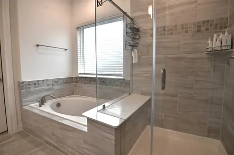 2806 Oakheath Crest Court Pearland TX 77089