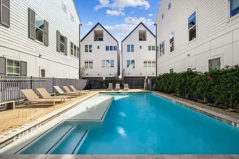 3312 W 12th Street Houston TX 77008