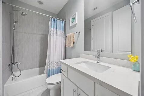 3312 W 12th Street Houston TX 77008