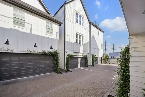 3312 W 12th Street Houston TX 77008