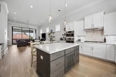 3312 W 12th Street Houston TX 77008