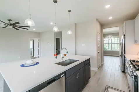 2423 Inlet Court Fresno TX 77545
