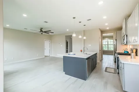 2423 Inlet Court Fresno TX 77545