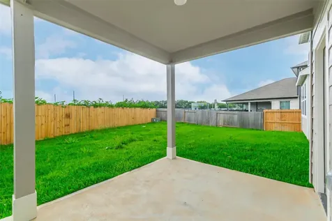 2423 Inlet Court Fresno TX 77545