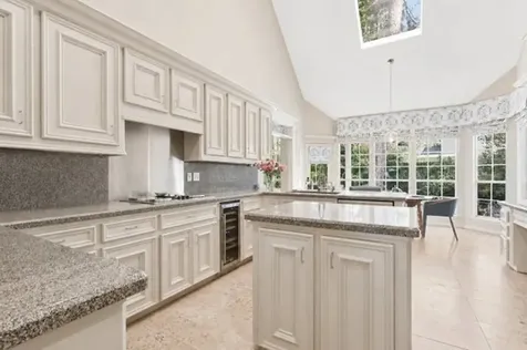 5834 Mountain View Drive Kingwood TX 77345