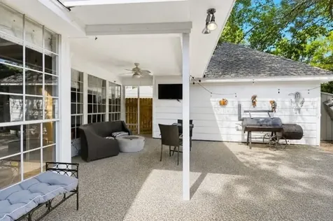 5834 Mountain View Drive Kingwood TX 77345