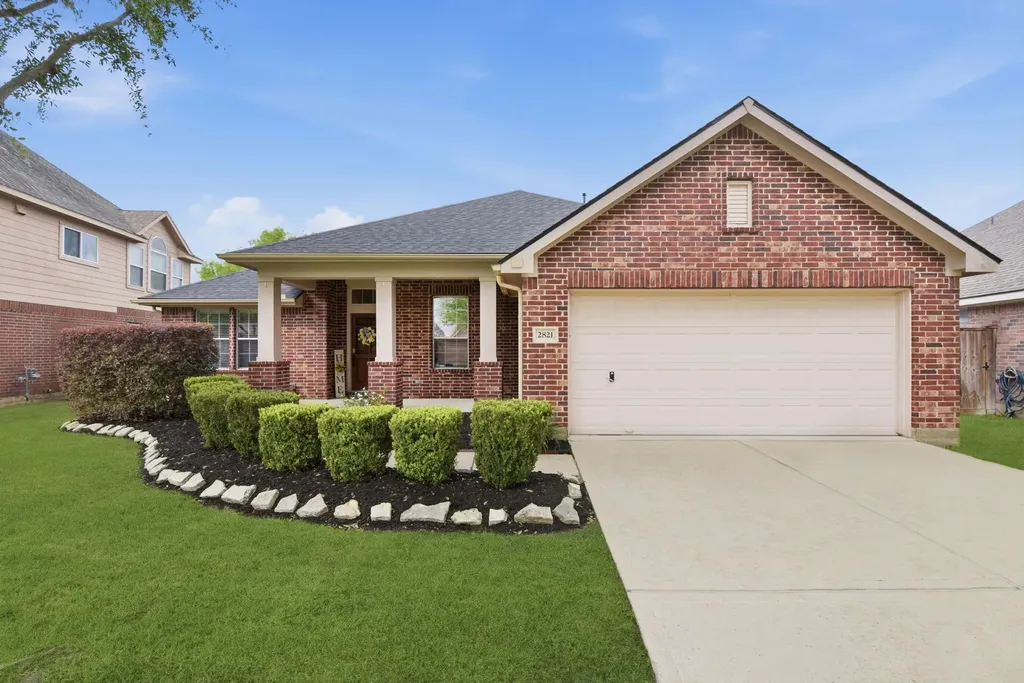 2821 Chinaberry Park Lane League City TX 77573