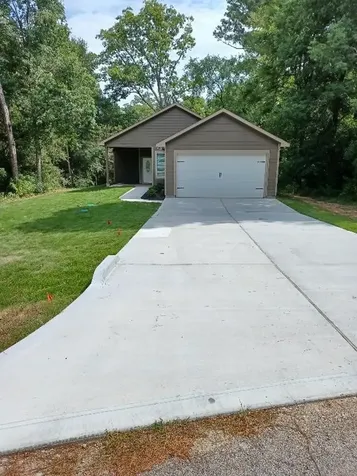 11931 Lakeview Manor Drive Willis TX 77318