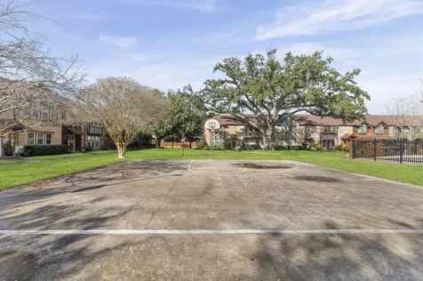 10556 Hammerly Boulevard 328 Houston TX 77043