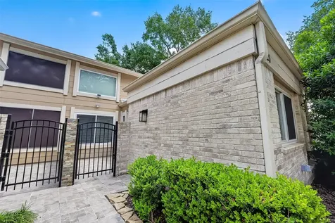 11620 Village Place Drive 329 Houston TX 77077