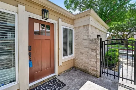 11620 Village Place Drive 329 Houston TX 77077