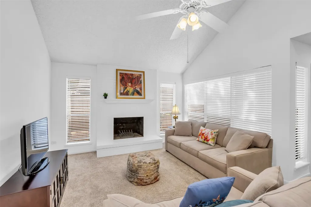 13740 Hollowgreen Drive 605 Houston TX 77082