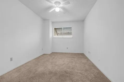 13740 Hollowgreen Drive 605 Houston TX 77082