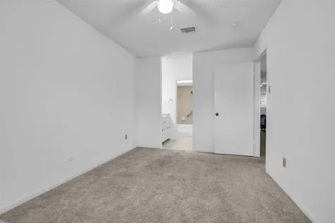 13740 Hollowgreen Drive 605 Houston TX 77082