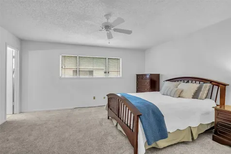 13740 Hollowgreen Drive 605 Houston TX 77082