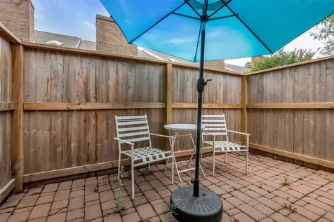 13740 Hollowgreen Drive 605 Houston TX 77082