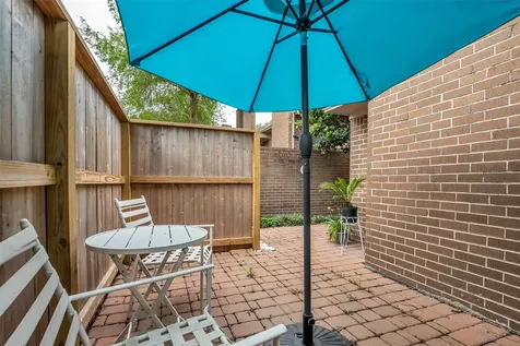 13740 Hollowgreen Drive 605 Houston TX 77082