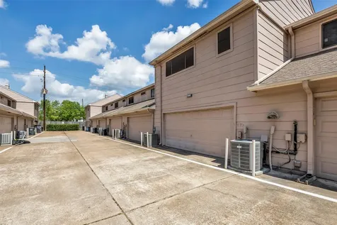 13740 Hollowgreen Drive 605 Houston TX 77082