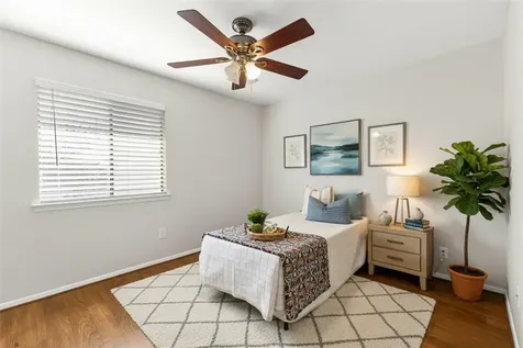 1902 Dartmouth Street L4 College Station TX 77840