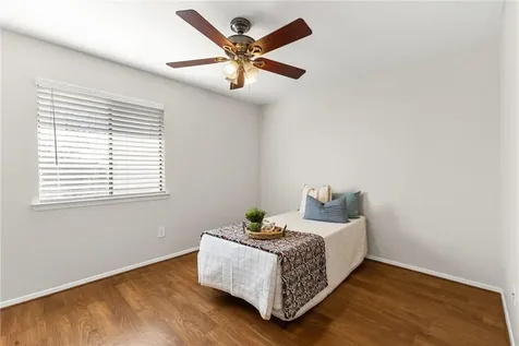 1902 Dartmouth Street L4 College Station TX 77840