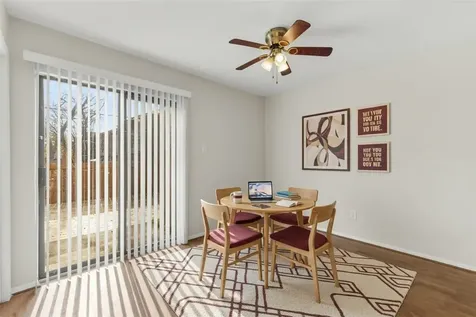 1902 Dartmouth Street L4 College Station TX 77840