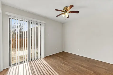1902 Dartmouth Street L4 College Station TX 77840