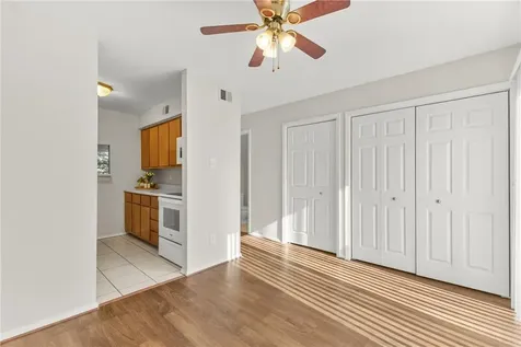 1902 Dartmouth Street L4 College Station TX 77840