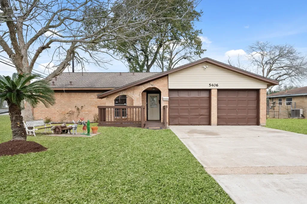 5406 Royal Oak Drive Texas City TX 77591