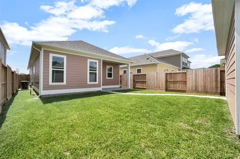 2517 S Houston Avenue Pearland TX 77581